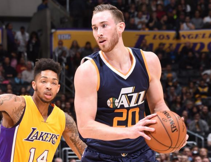 而球队的中 而球队的中